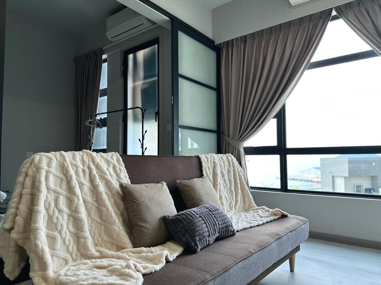 Apartamento Jesselton Quay Sea & Pool View For 6 Pax Kota Kinabalu Exterior foto
